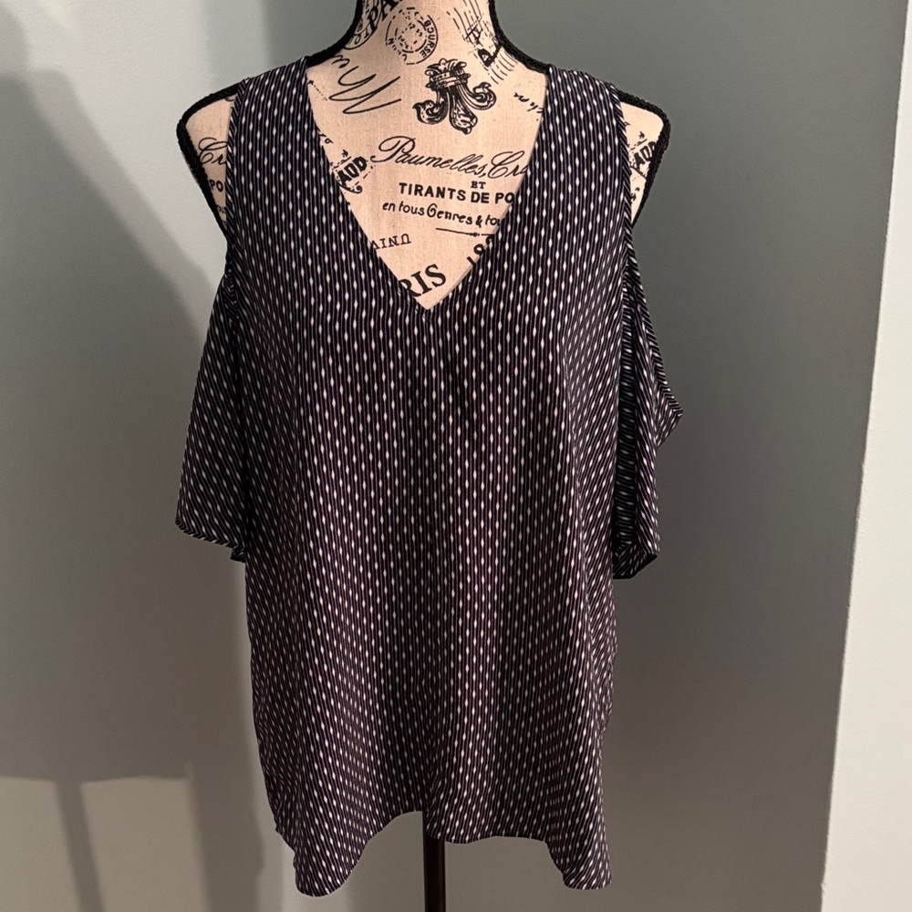 Stylish Black and White Women's Top
